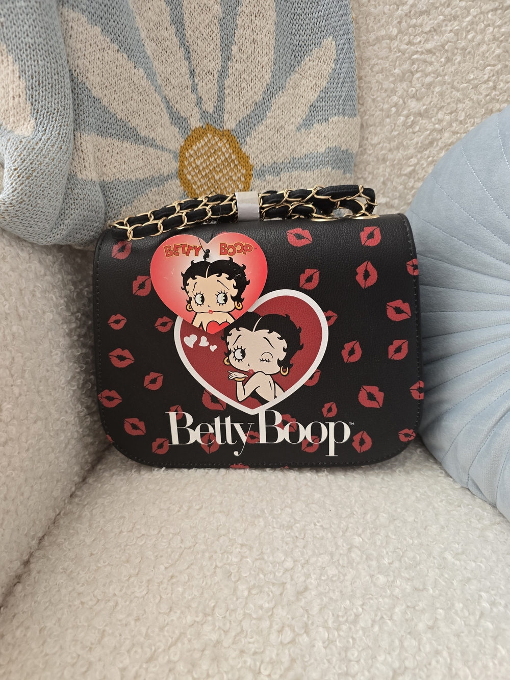 Betty Boop Black Crossbody Bag with Red Lip Print